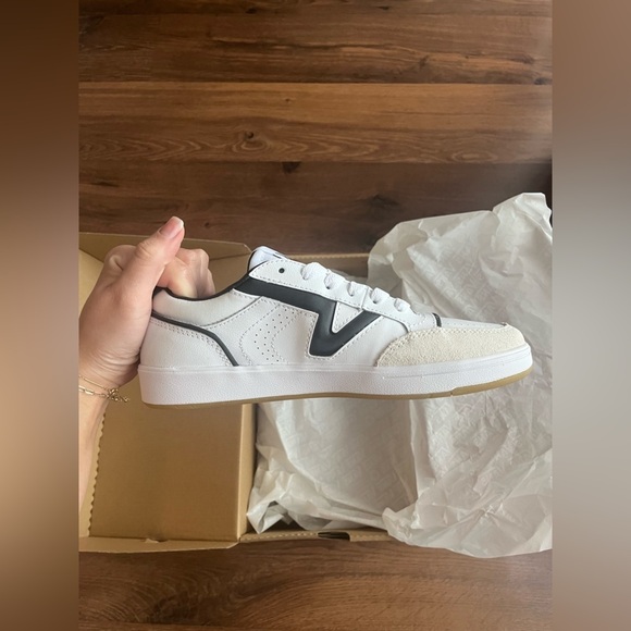 NWT Vans Lowland Cc Jump R Court True White/Black - Serio Collection - Picture 5 of 11